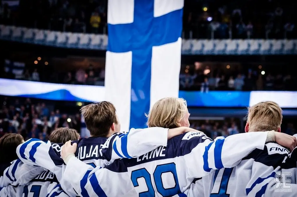 Suomen jääkiekkotunnelmaa IPTV-digiboksin urheilusisältöjen yhteydessä